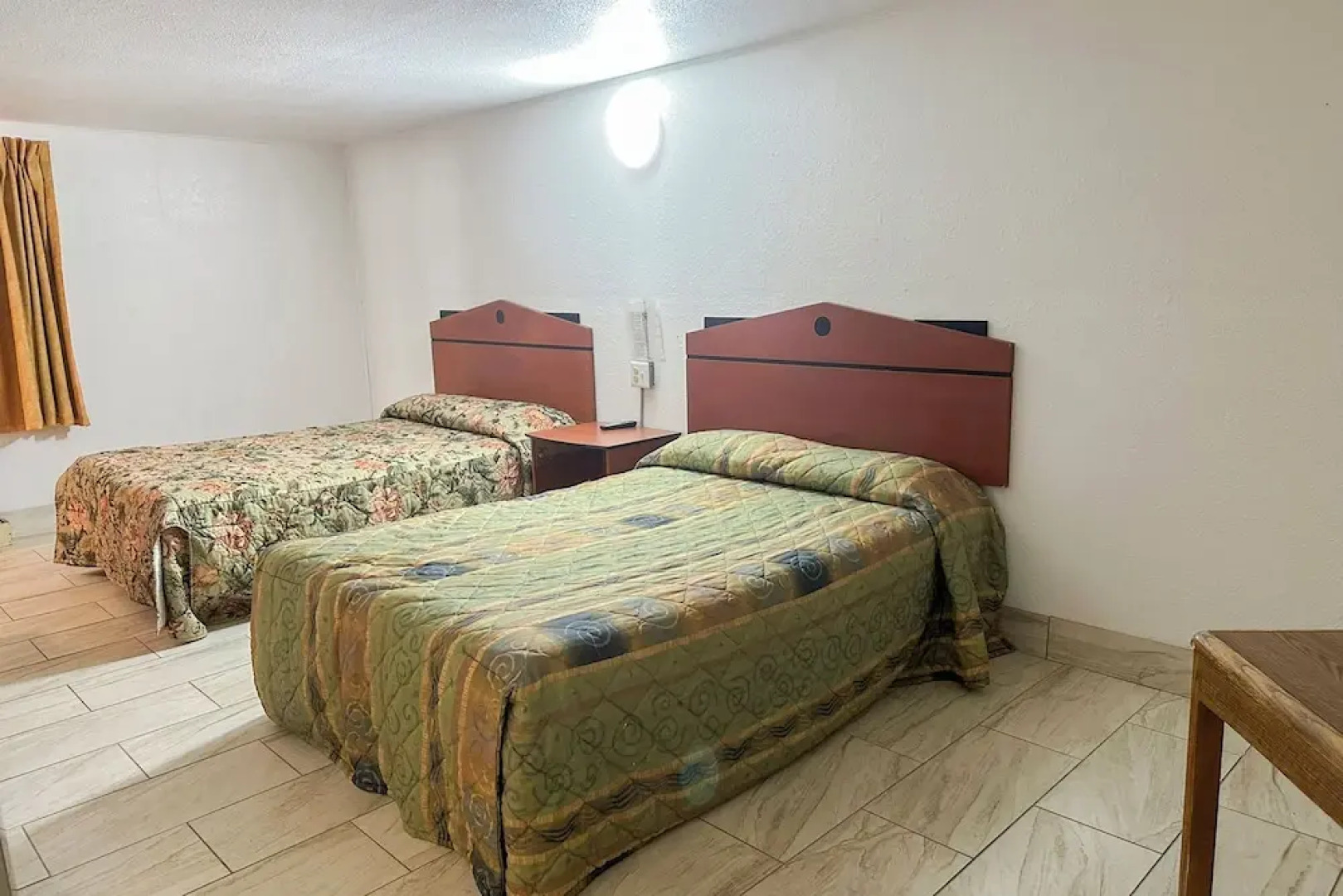 Shamrock Kings Inn By Oyo Marked Tree I-555