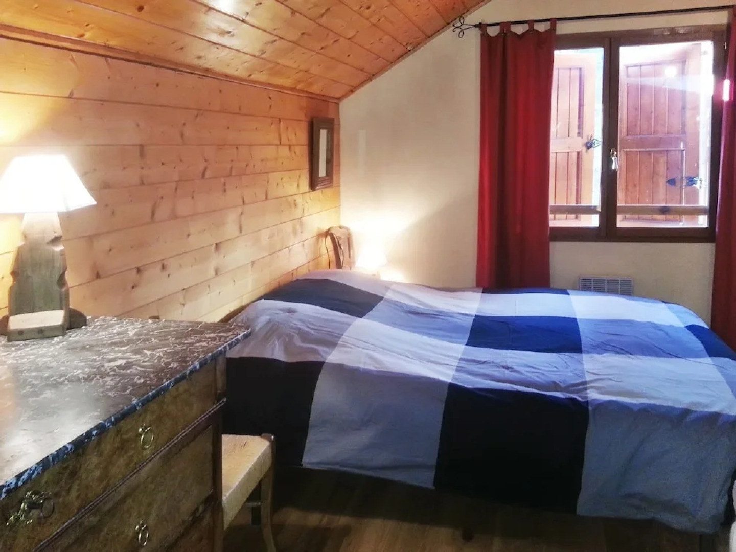 Apartment With 4 Bedrooms in Puy Saint André, With Wonderful Mountain