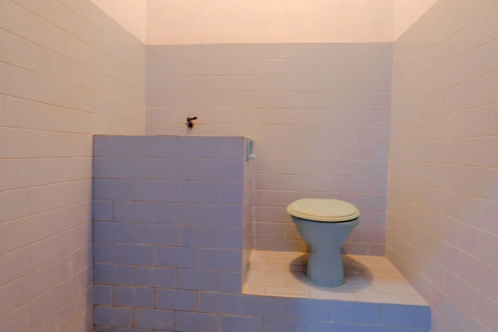 Hotel Dewi by OYO Rooms