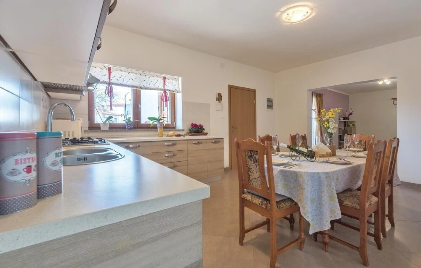 Awesome Home in Divsici With Wifi and 3 Bedrooms