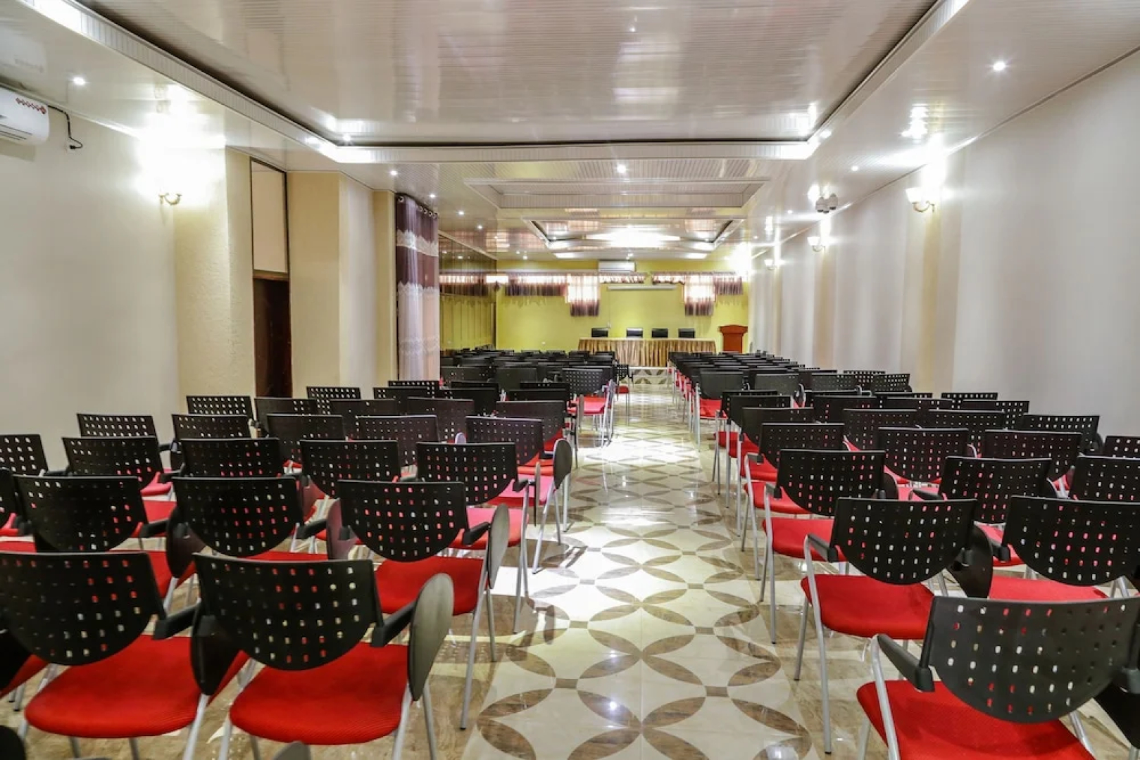 Tiger's Apartment Hotel