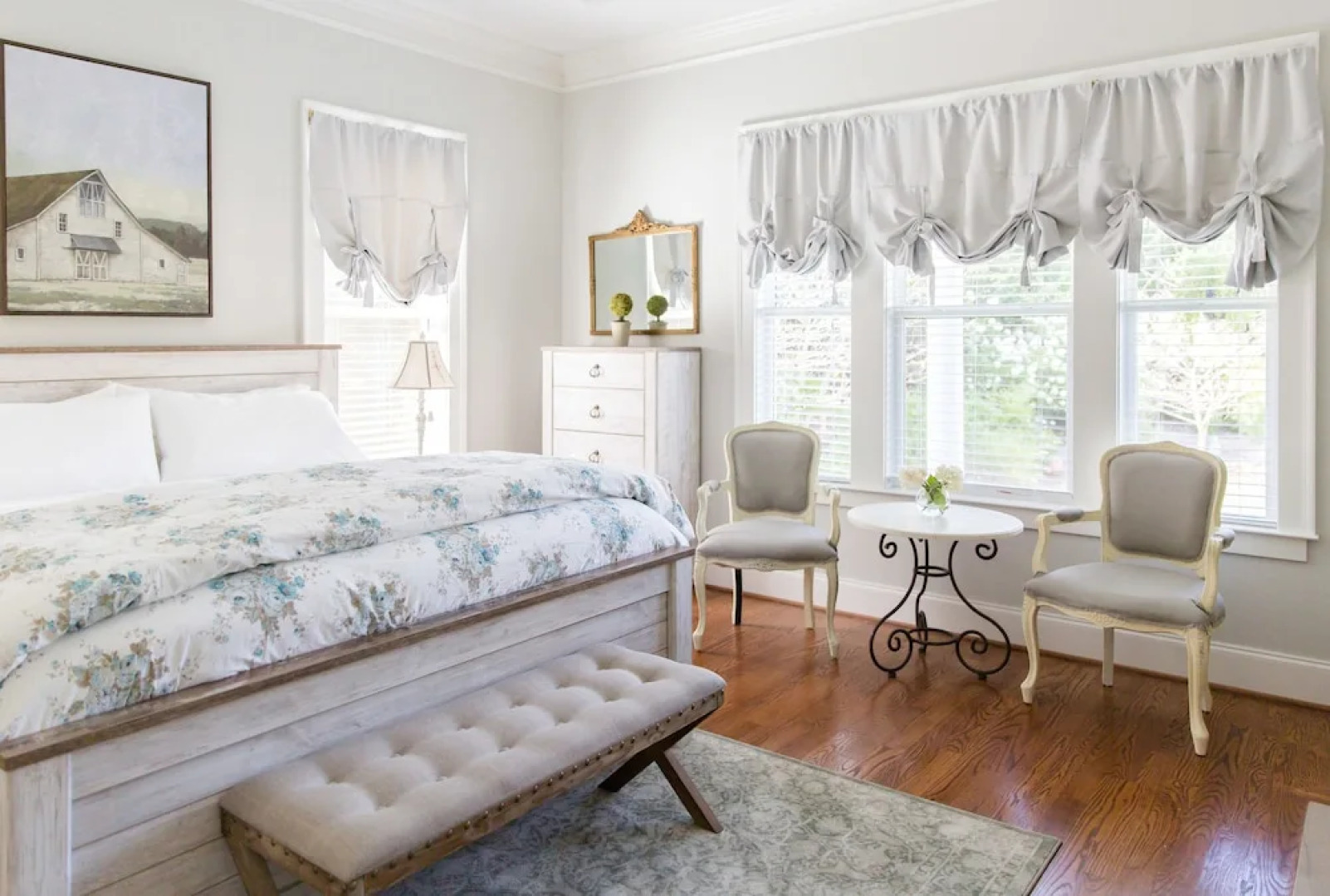 AVA House Bed & Breakfast