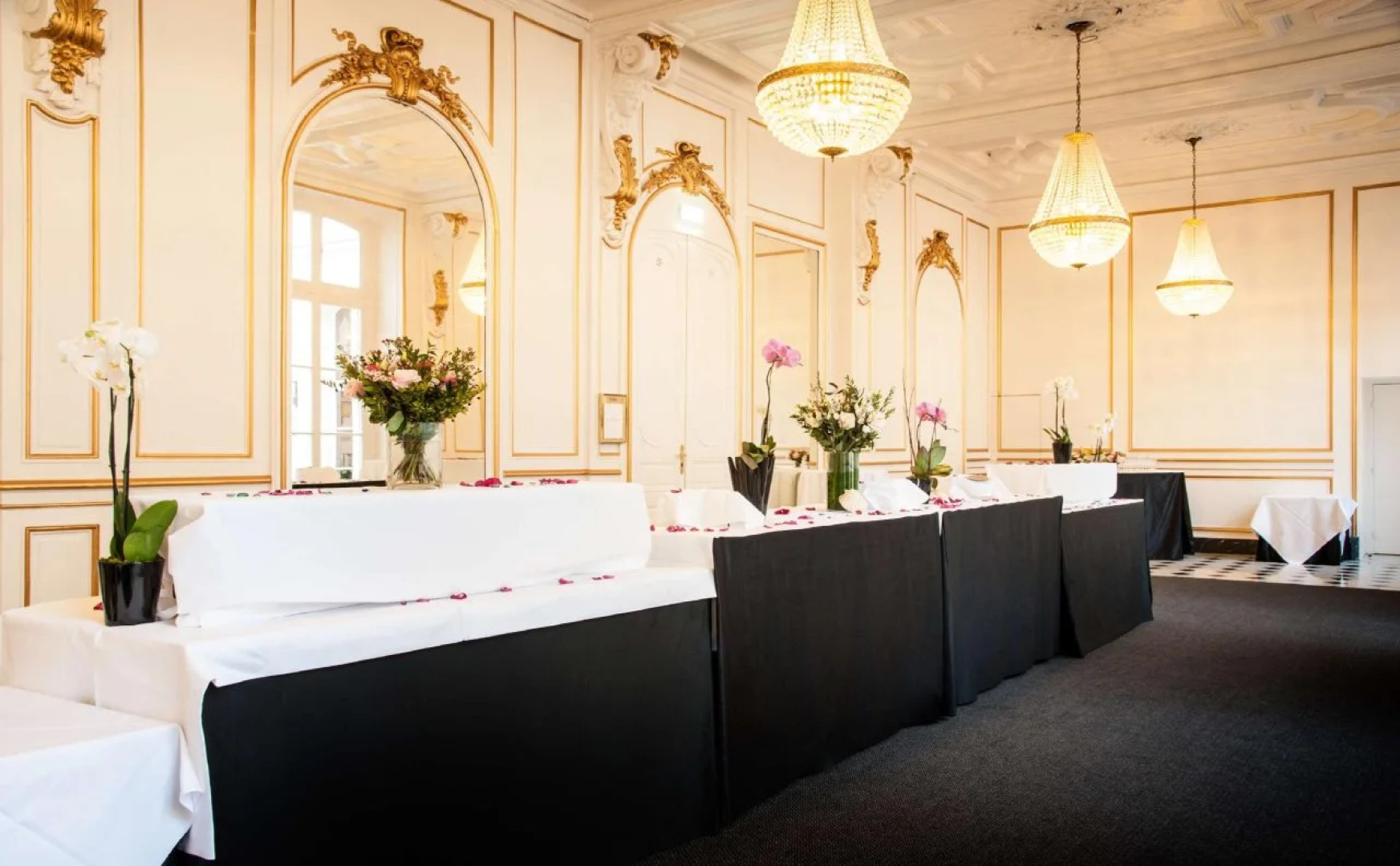 Saint-James & Albany Hotel-Spa