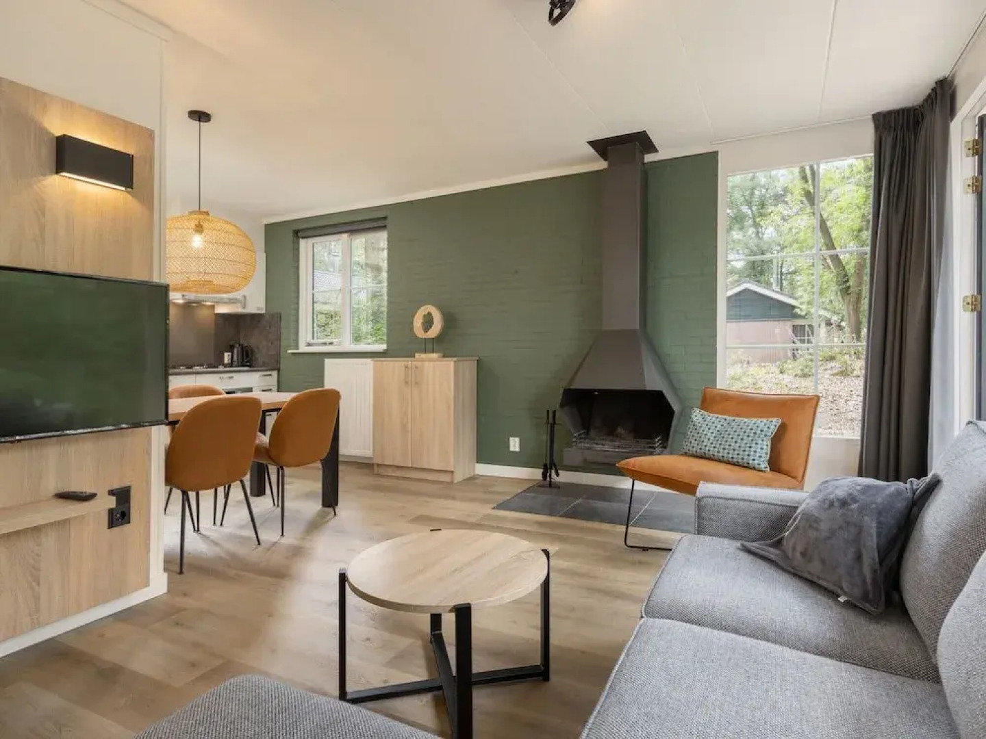 Bungalow in Park De Peel - Car-free Retreat