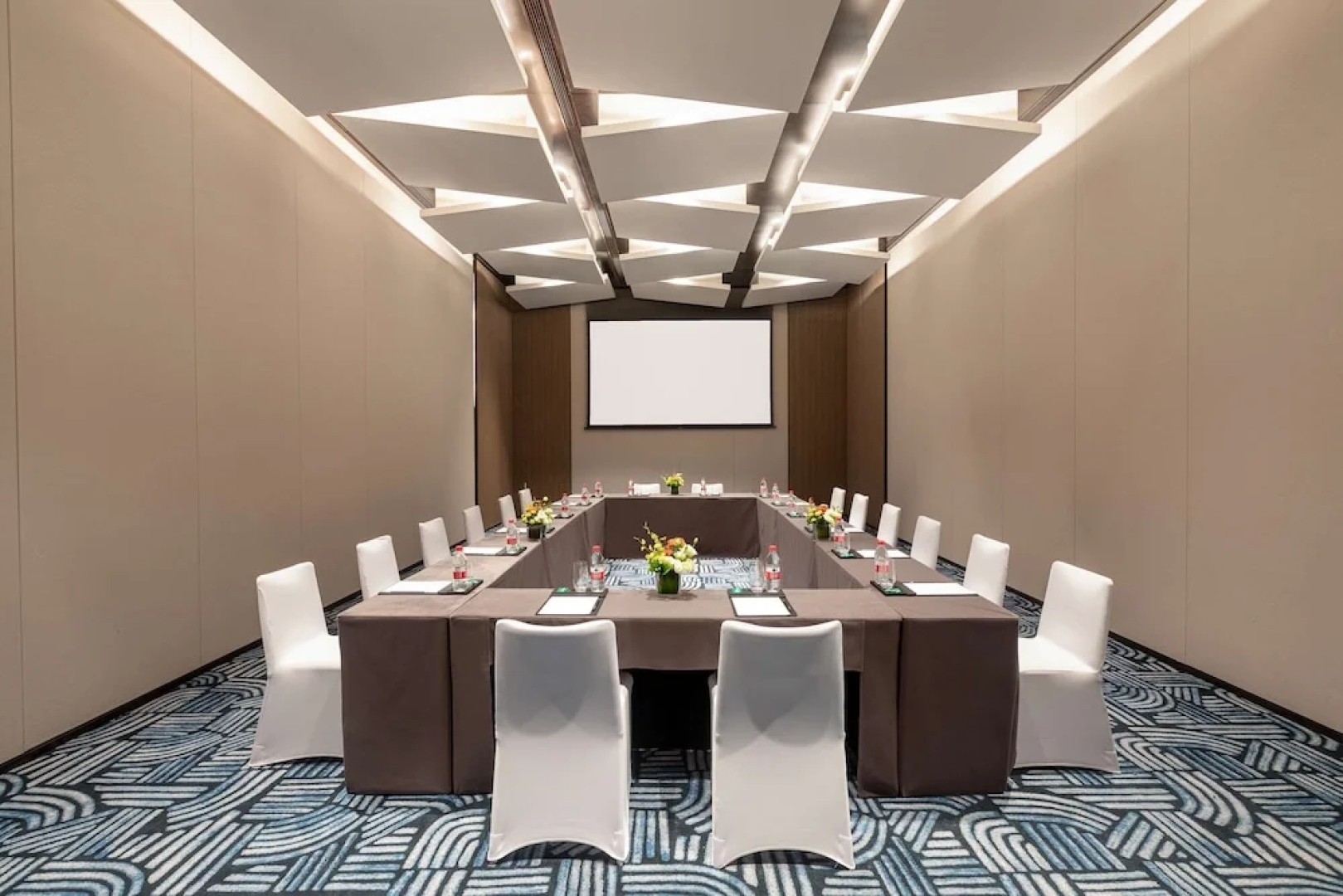 HUALUXE Sanya Yalong Bay Resort by IHG