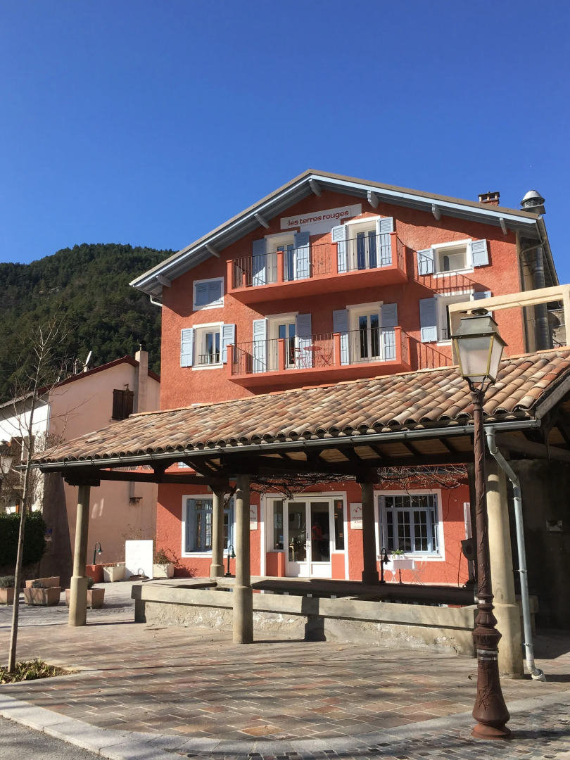 Les Terres Rouges 06