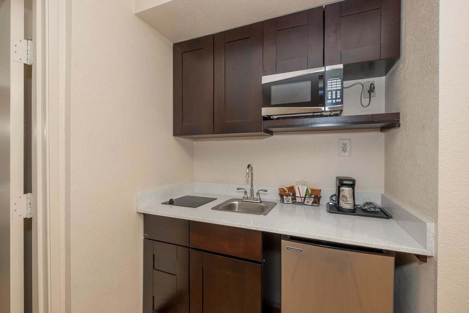 Red Roof Inn PLUS+ & Suites Knoxville West-Cedar Bluff