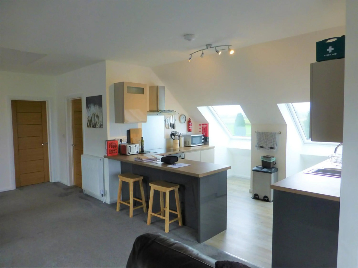 Gerycastell Luxury Holiday Apartment with Stunning Views & EV Station Point