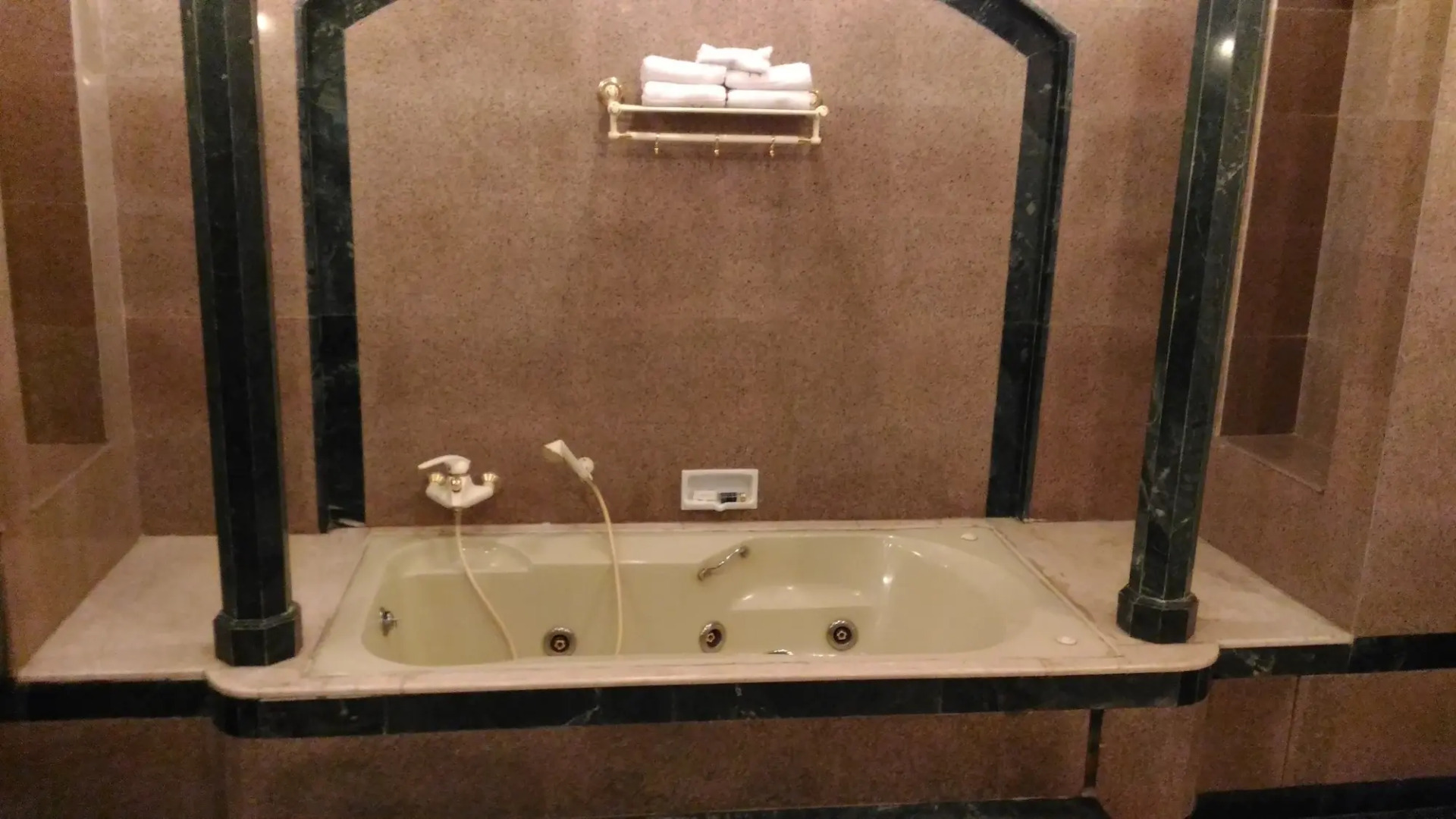 Bolgatty Palace & Island Resort