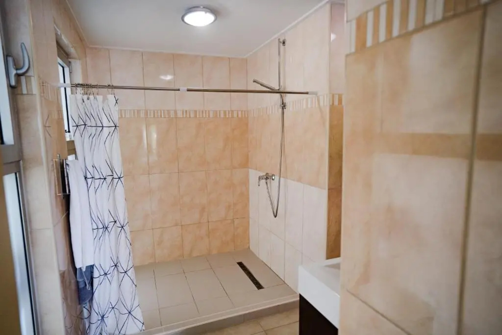 Incredible Garden View Condo Suite 22