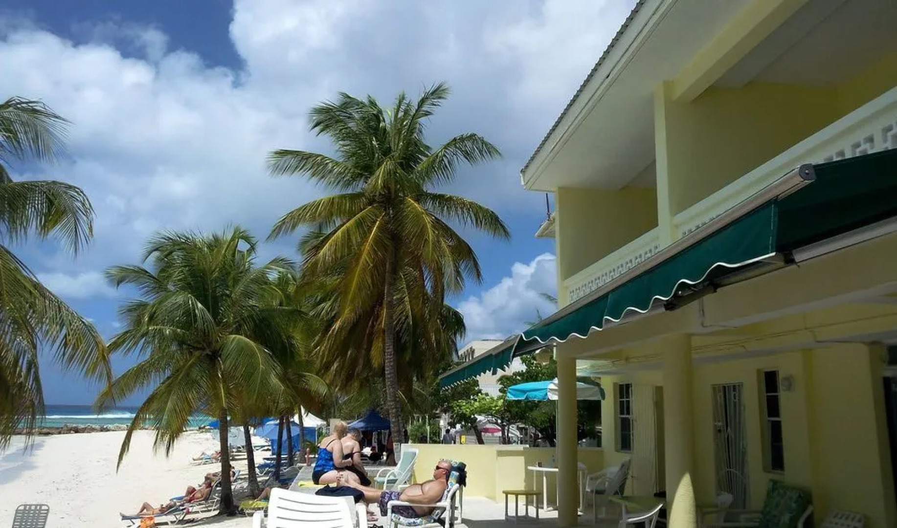 Chateau Blanc Apartments on Sea