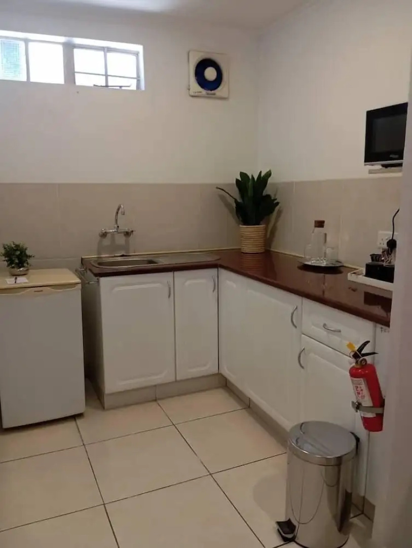 The Leslie - Bed & Breakfast