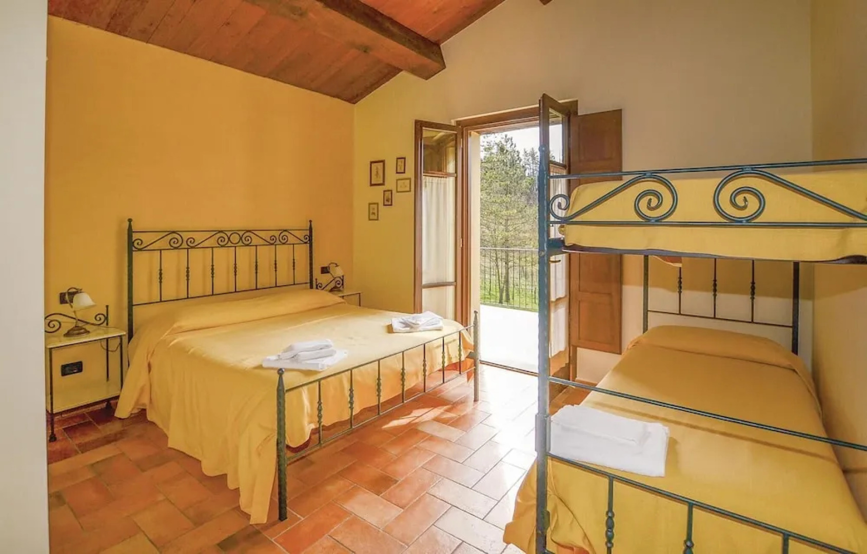 Nice Home in Badia Tedalda AR With 10 Bedrooms, Wifi and Outdoor Swimming Pool