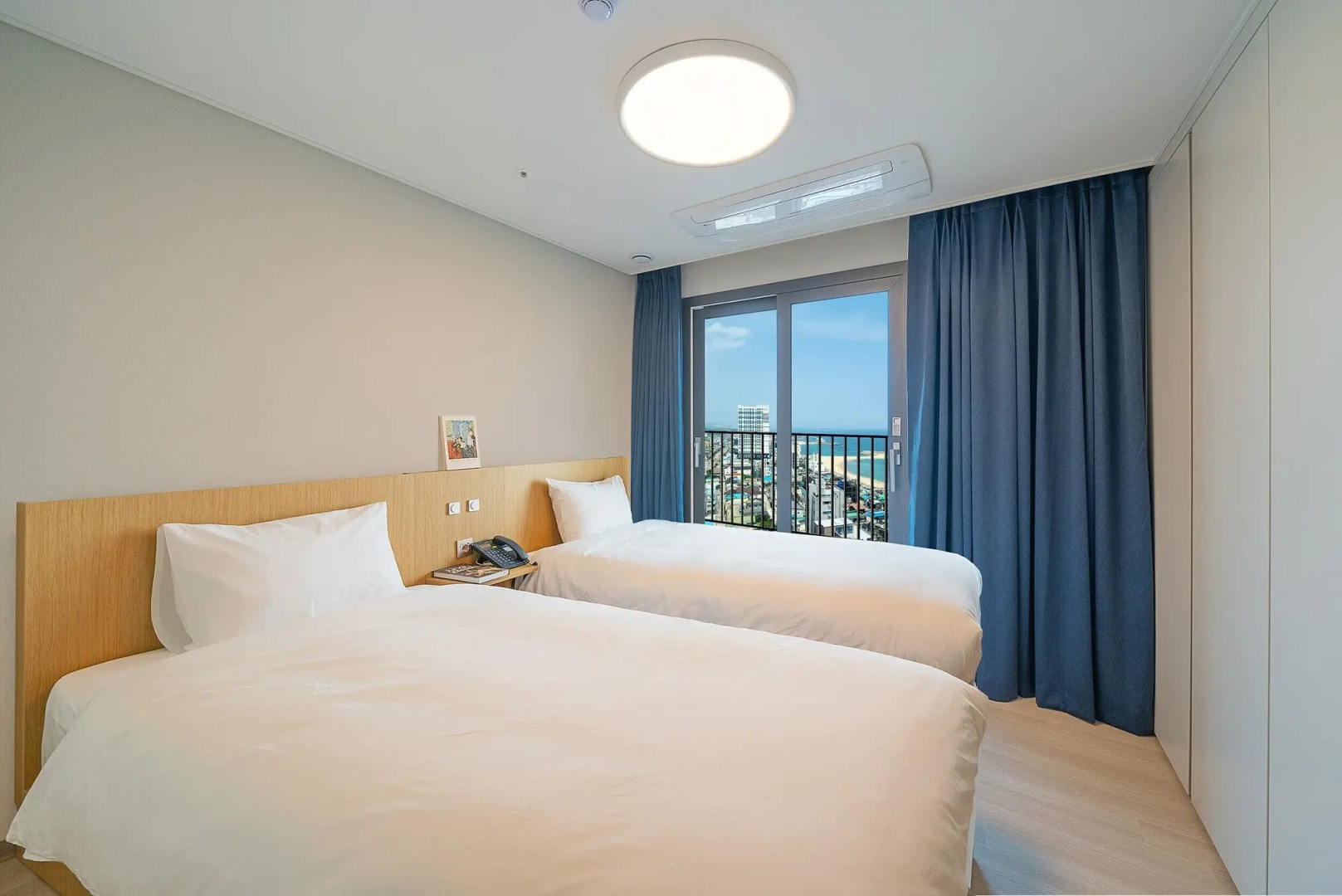 Sokcho I Park Suite Hotel and Resort