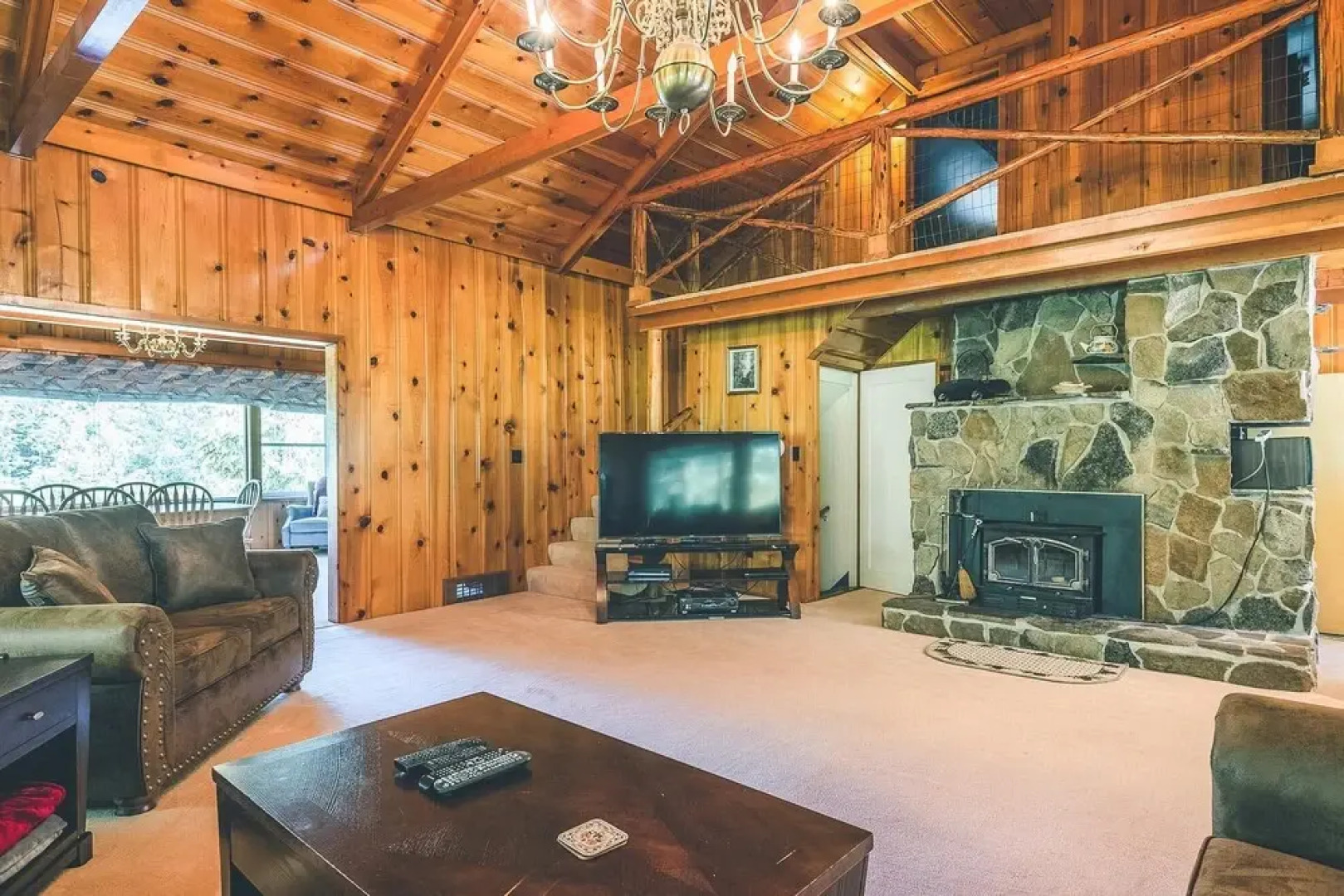 Crystal Creek Chalet