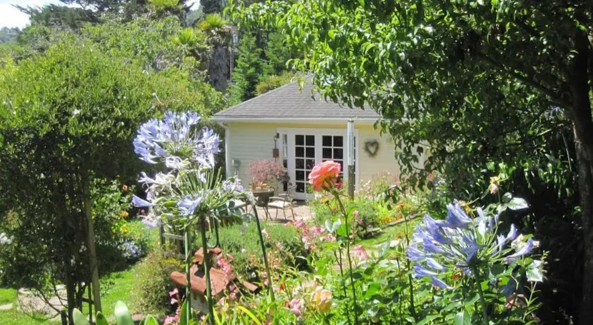 Tam Valley Bed & Breakfast