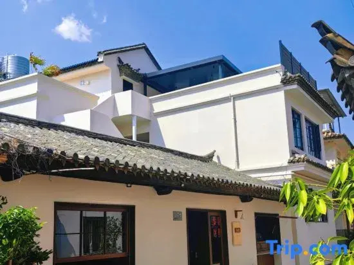 Shi HuanLight luxury healing vacation villa (Jianshui ancient city Wenchang store)
