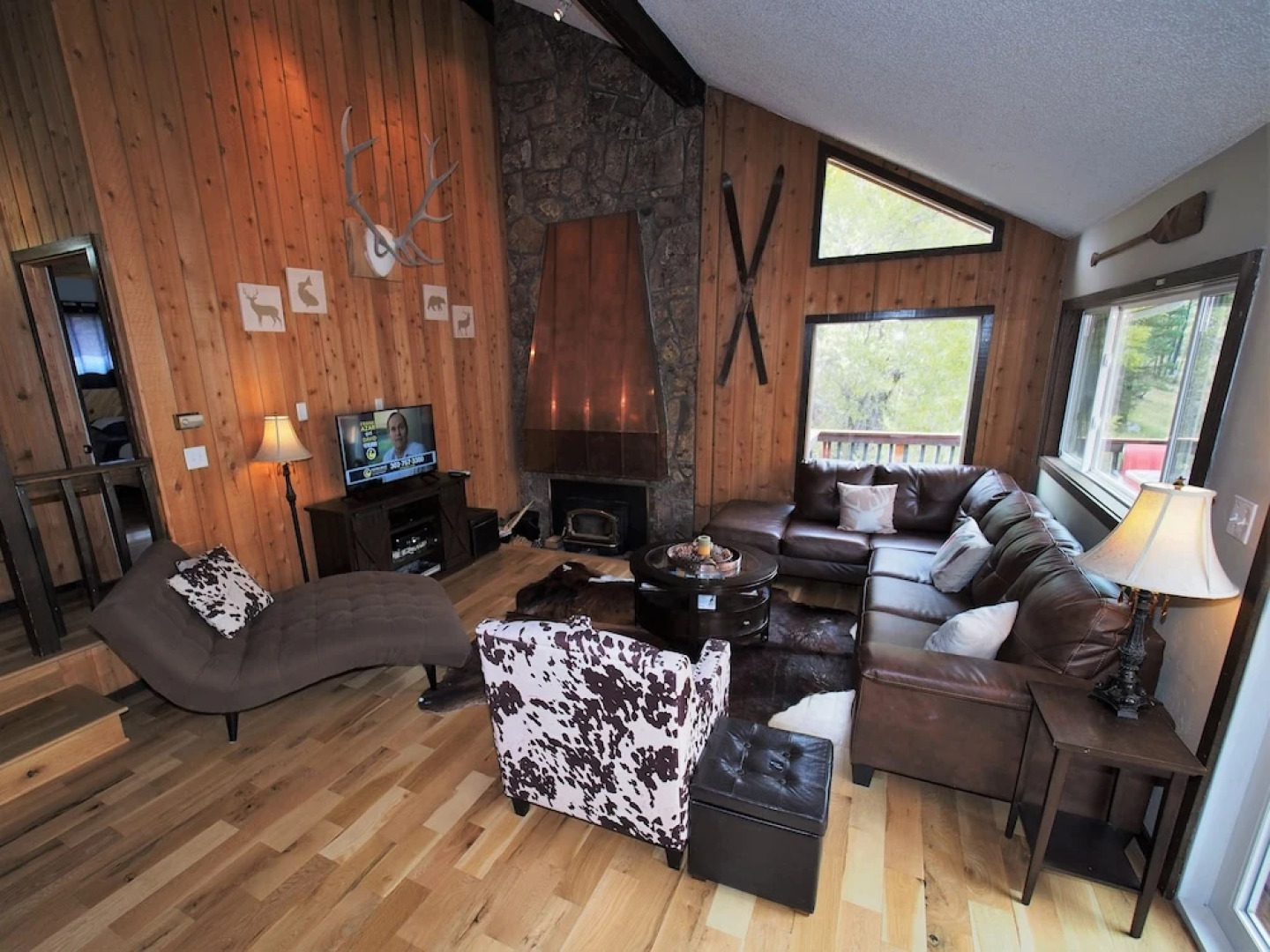 Rippling Waters- 4 Bedroom With hot tub on Chalk Creek 4 Bedrooms 2 Ba