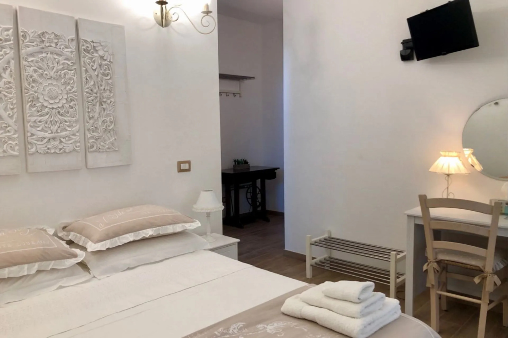 Villa with stunning views and private pool-Villa Matilde