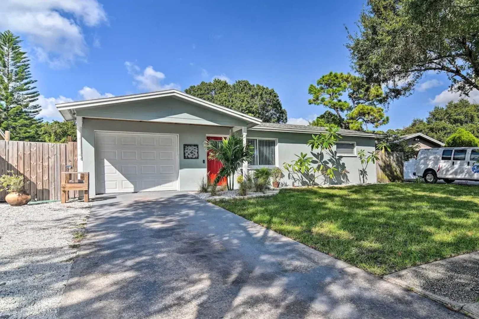 6 Mi to Beaches: Seminole Retreat w/ Pool