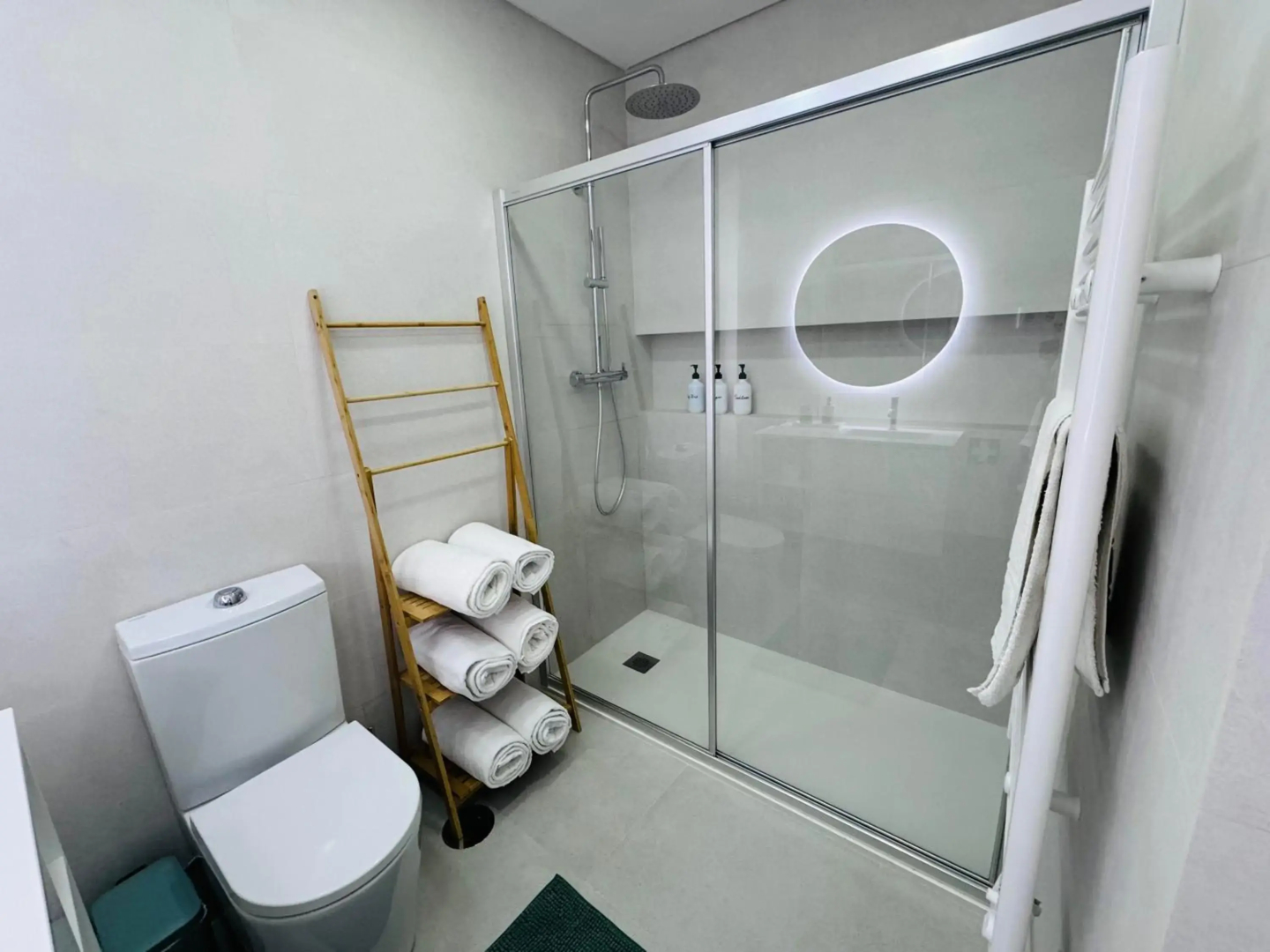 Central Tiled Apartment