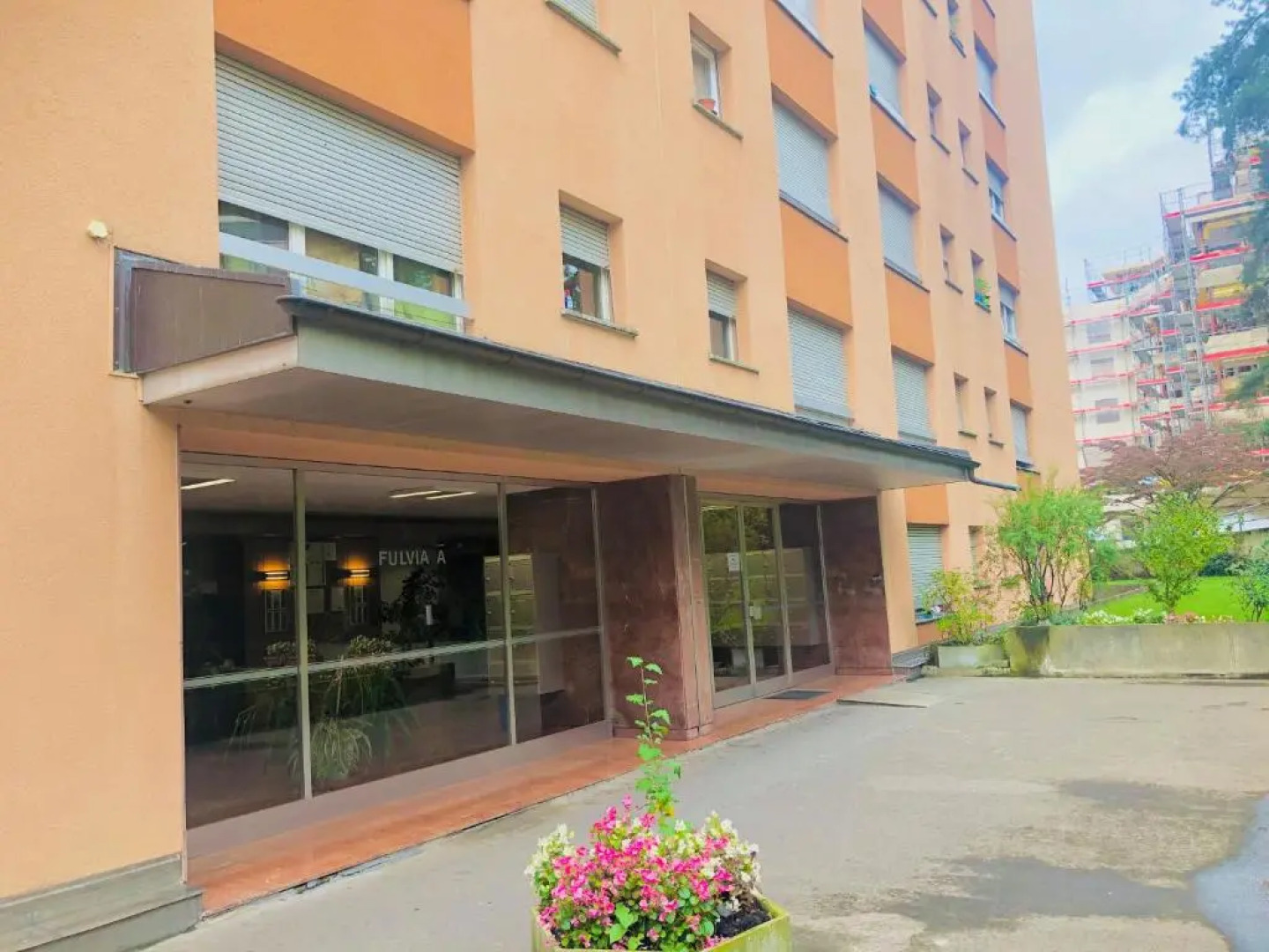 Central Studio with Lake View | 102