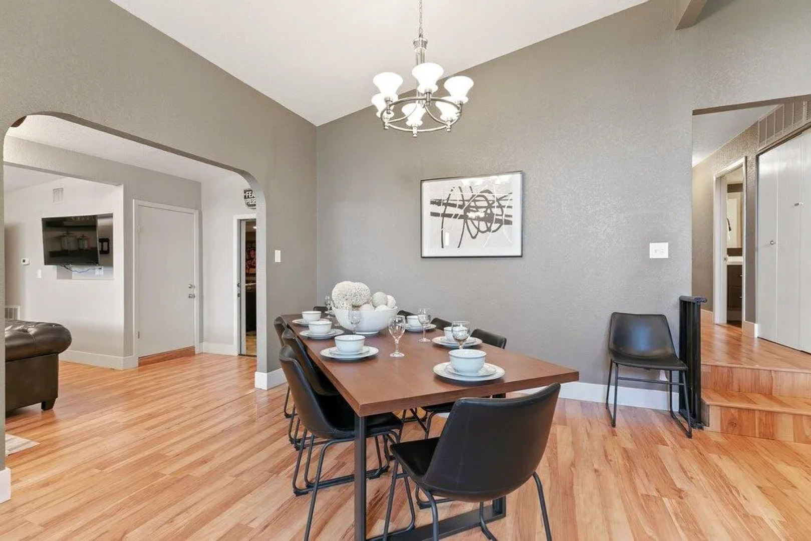 Large Luxury Home W/pool, Hot-tub, Grill/bar, &cin