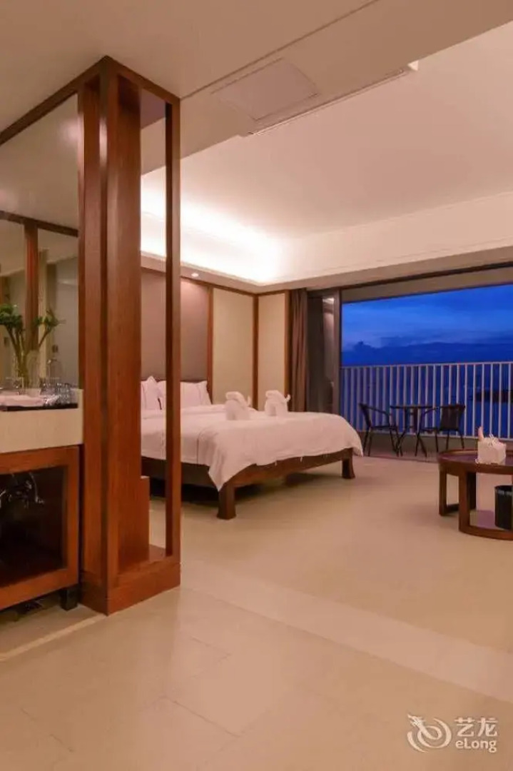 Yijing Holiday Hotel