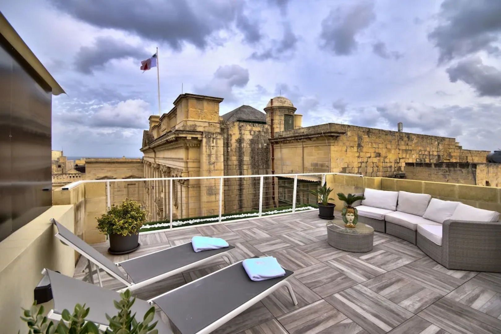 U Collection Suites & Apartments