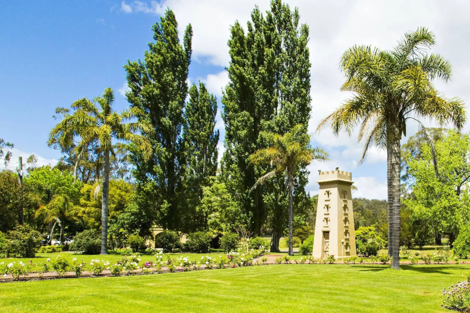 Seahorse Inn Hotel & Villas