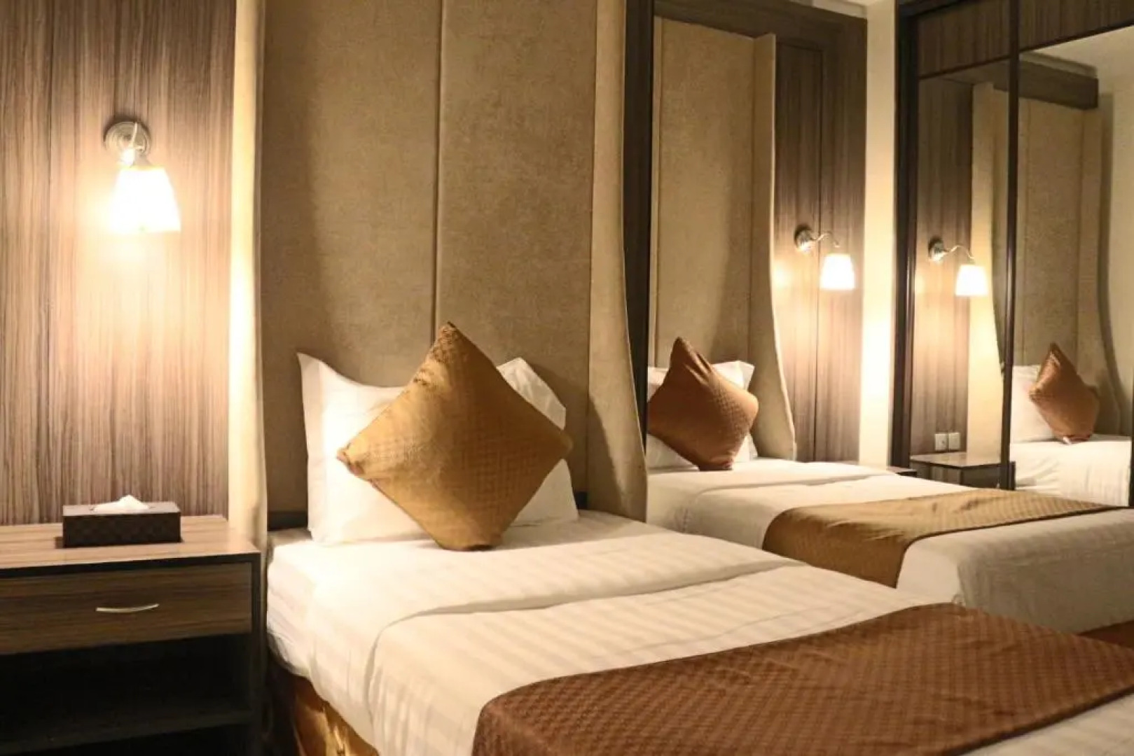 Valencia Hotel Suites