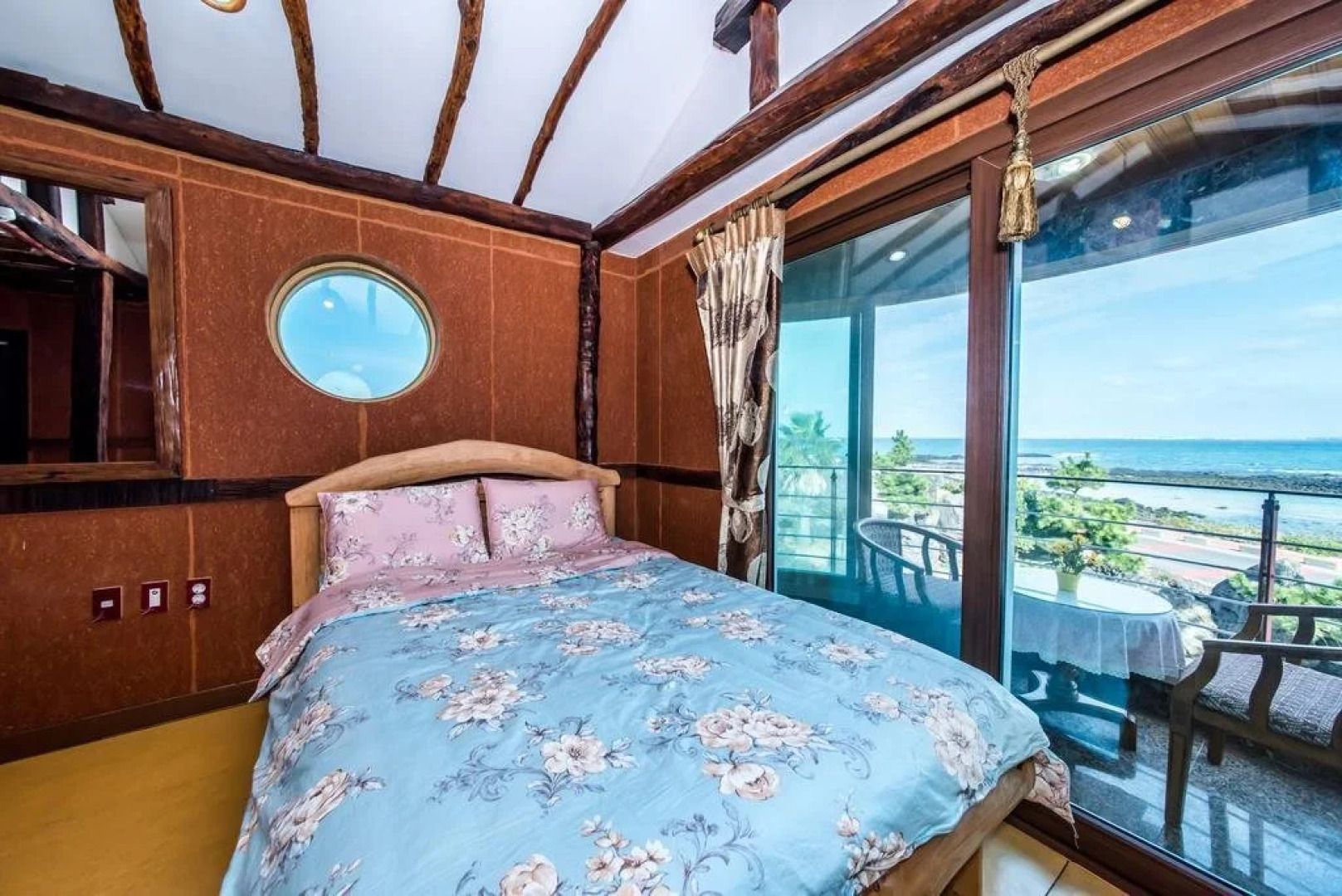 Jeju Padosoriminbak Pension