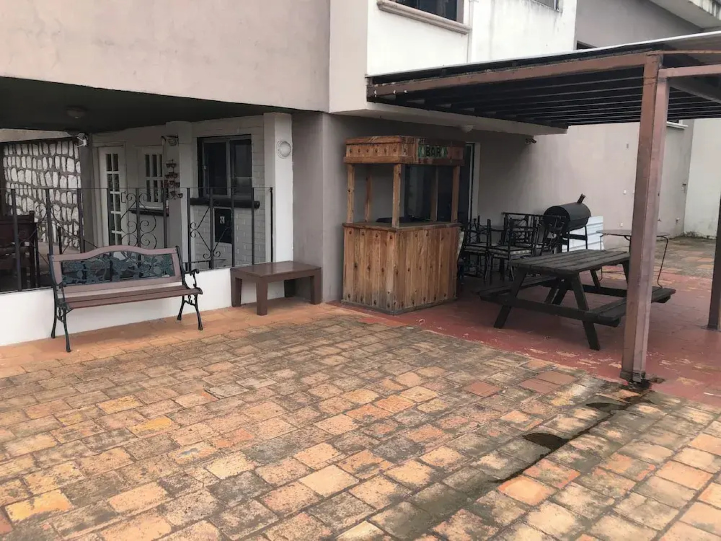 River-View Apart-Hotel