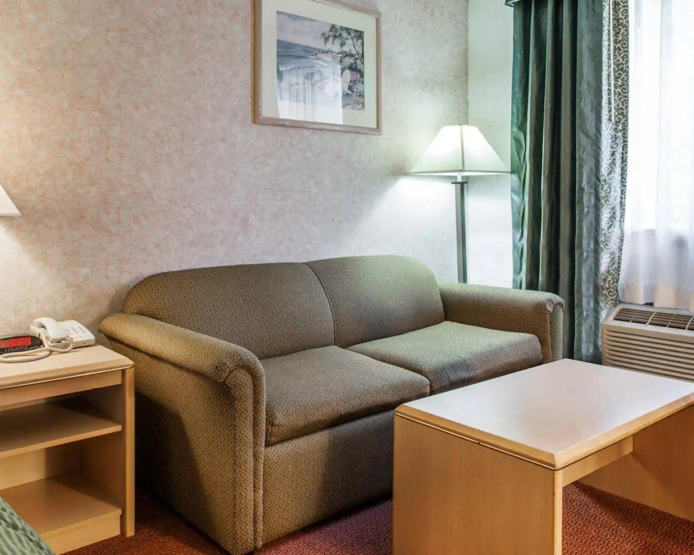 Quality Inn & Suites Vancouver North