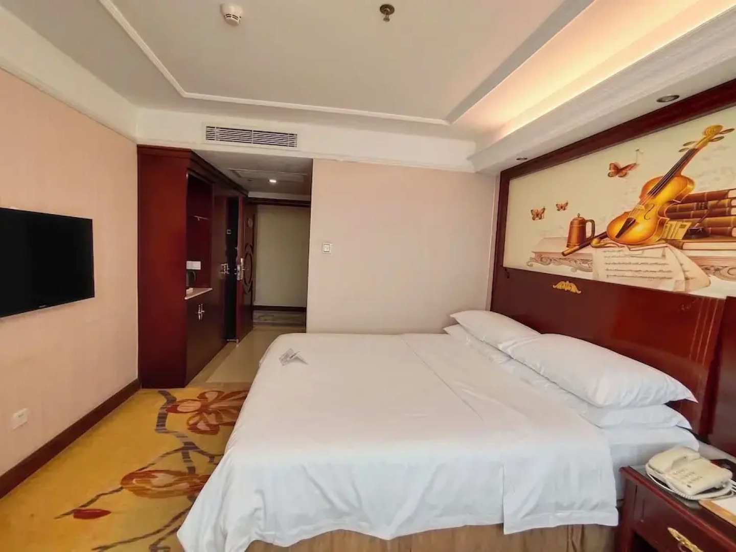 VN hotel -Guangdong Heyuan Hongxing road