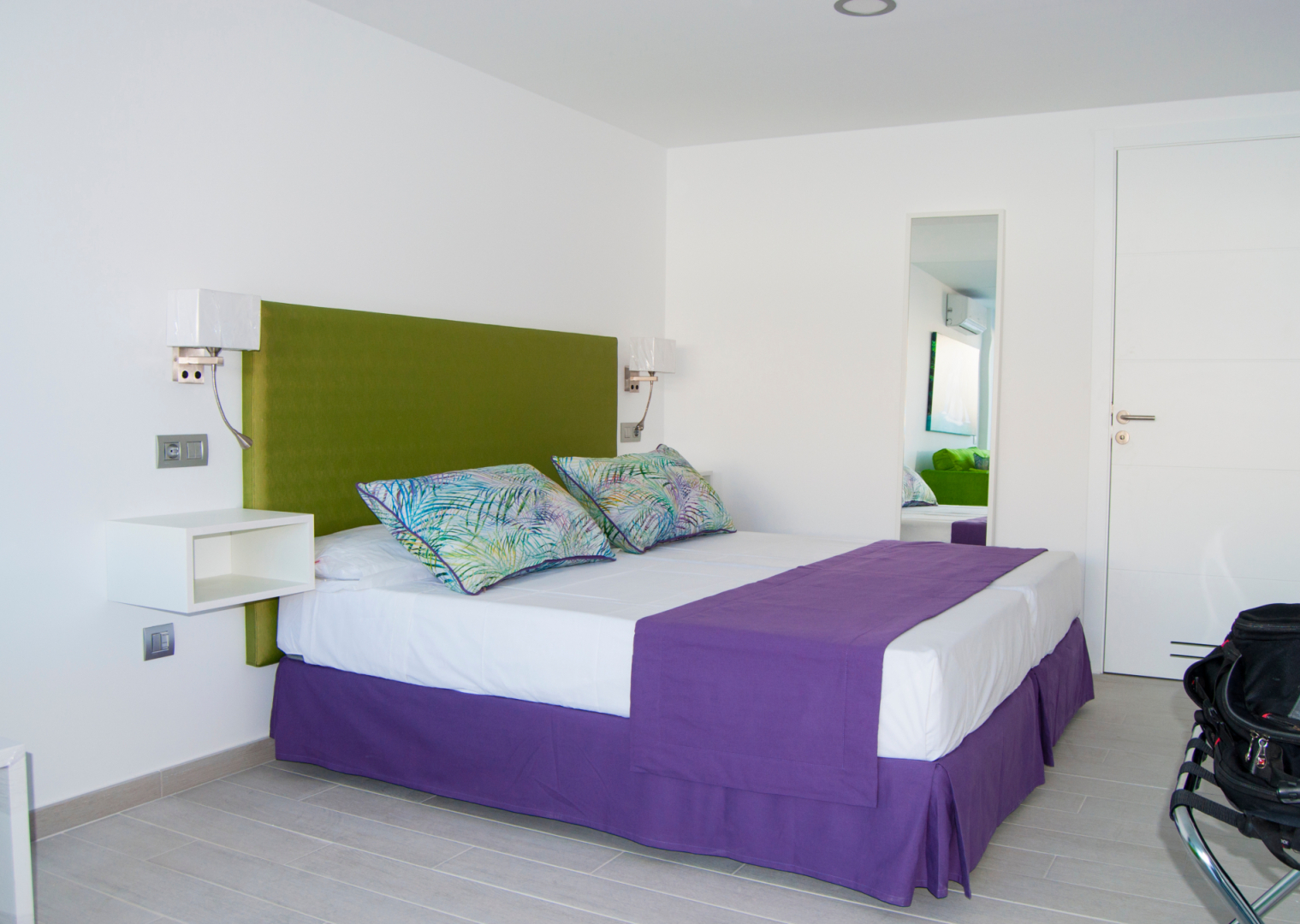 IG Nachosol Atlantic & Yaizasol by Servatur - Adults Only