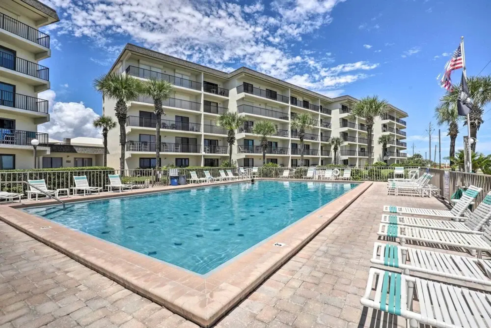 Ormond Beach Condo w/ Ocean Views & Community Pool