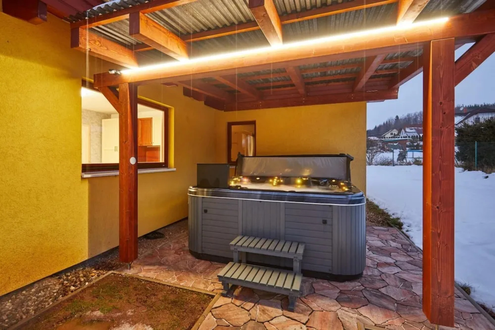 Cerna Kcg350 in Cermn