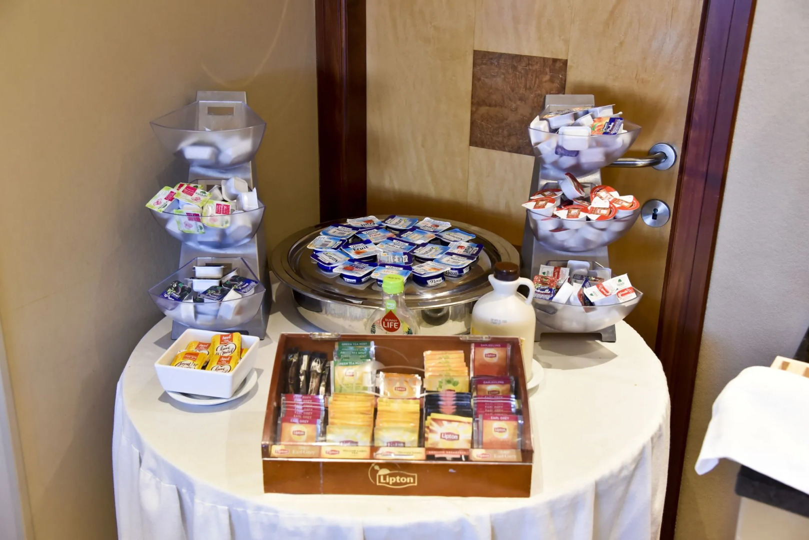 Holiday Inn Calais by IHG