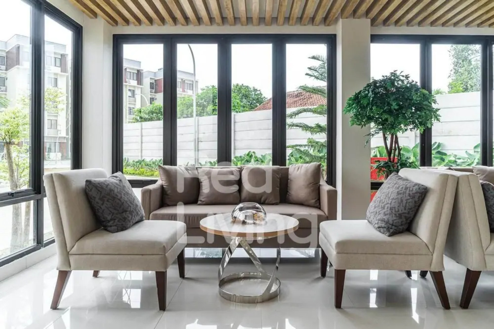 RedLiving Apartemen RQ @ Ecohome Citra Raya