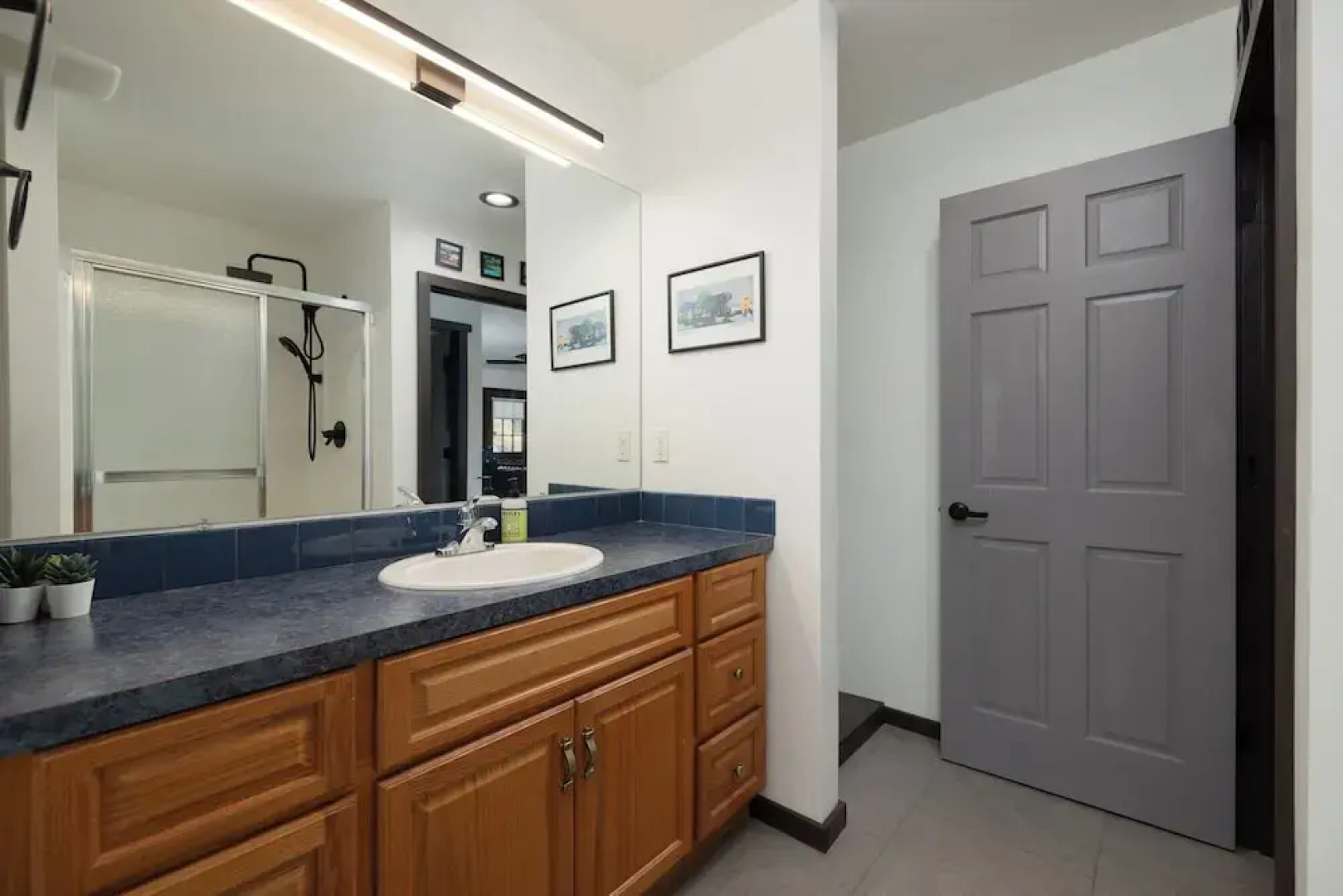 High-end Cabin 3BR 30min to Hoodoo Ski