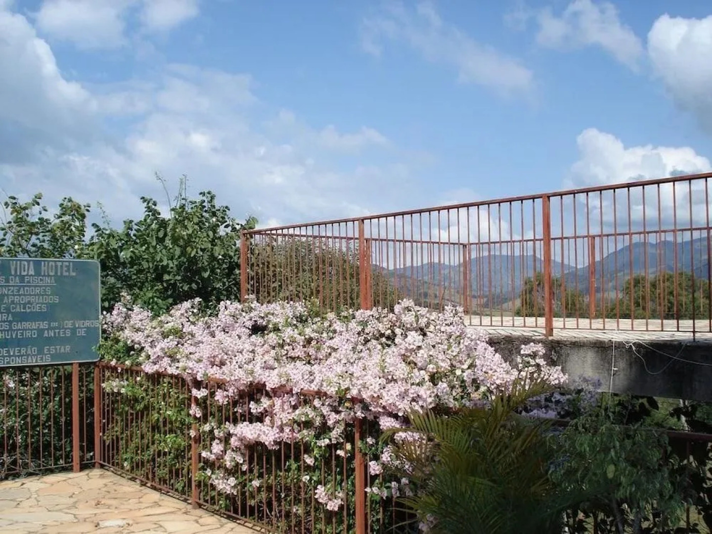 Montanhas e Vida Hotel