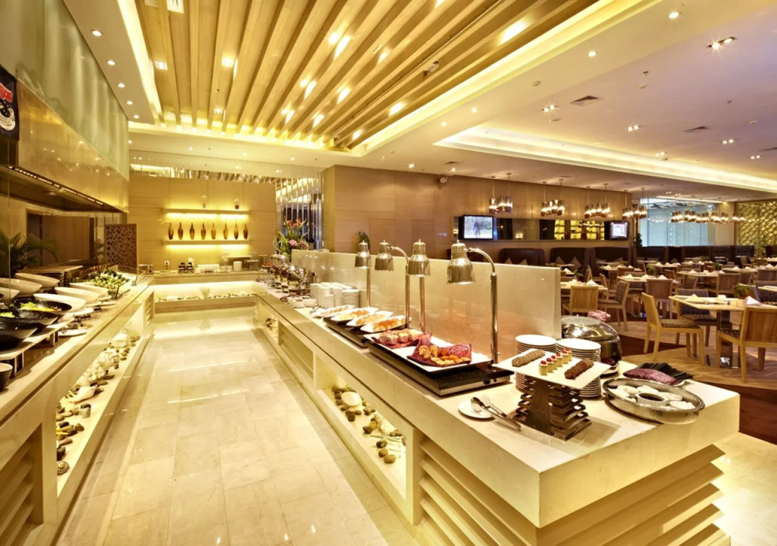 Guangzhou Pearl River International Hotel （Yijing Lu Metro Station）