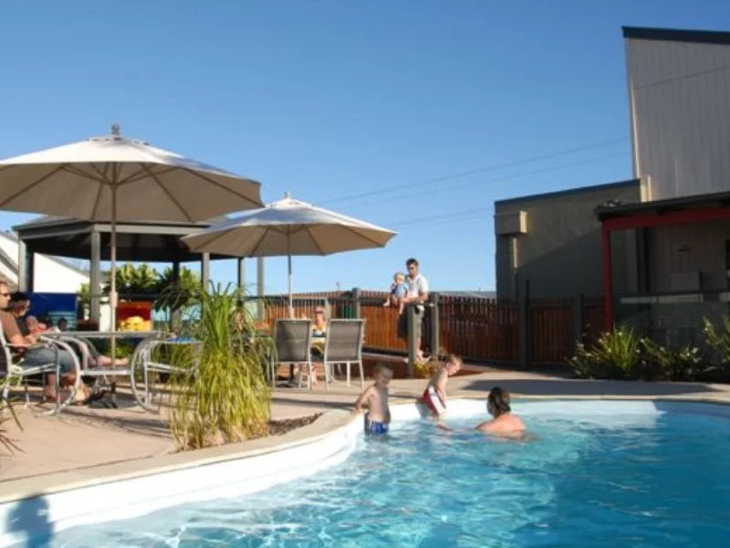 The Lakes Apartments