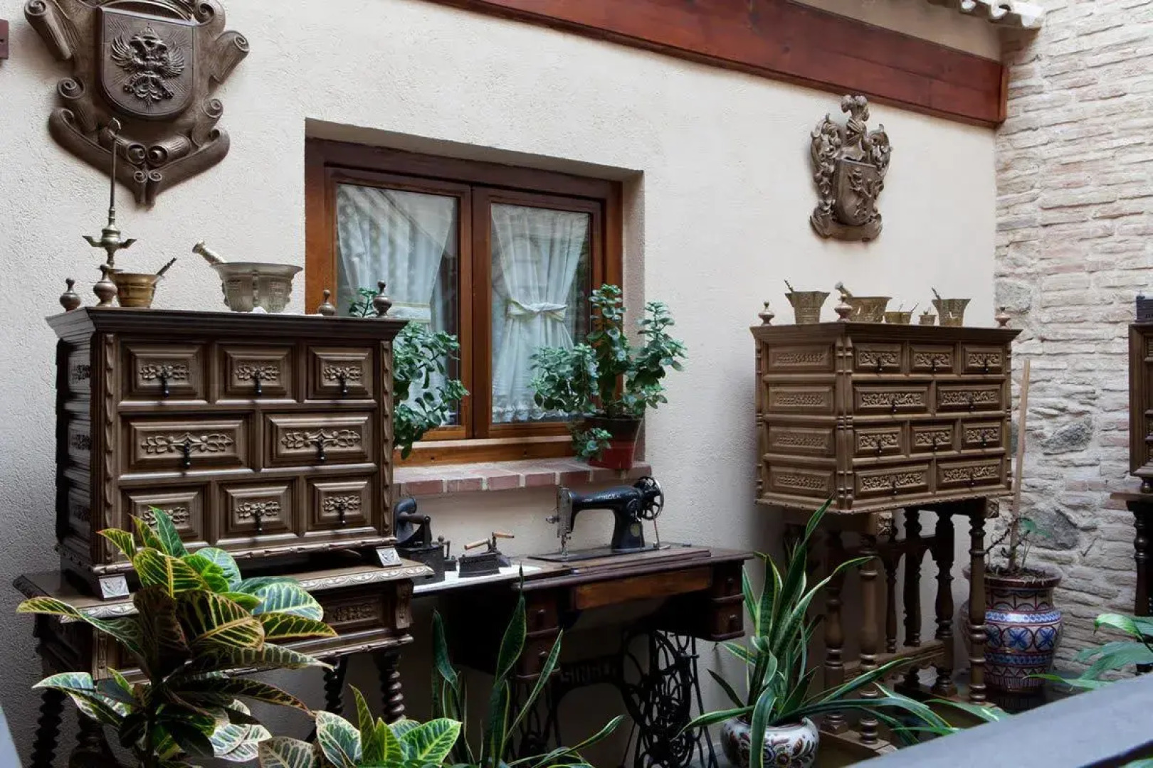 Hospedería Casa De Cisneros