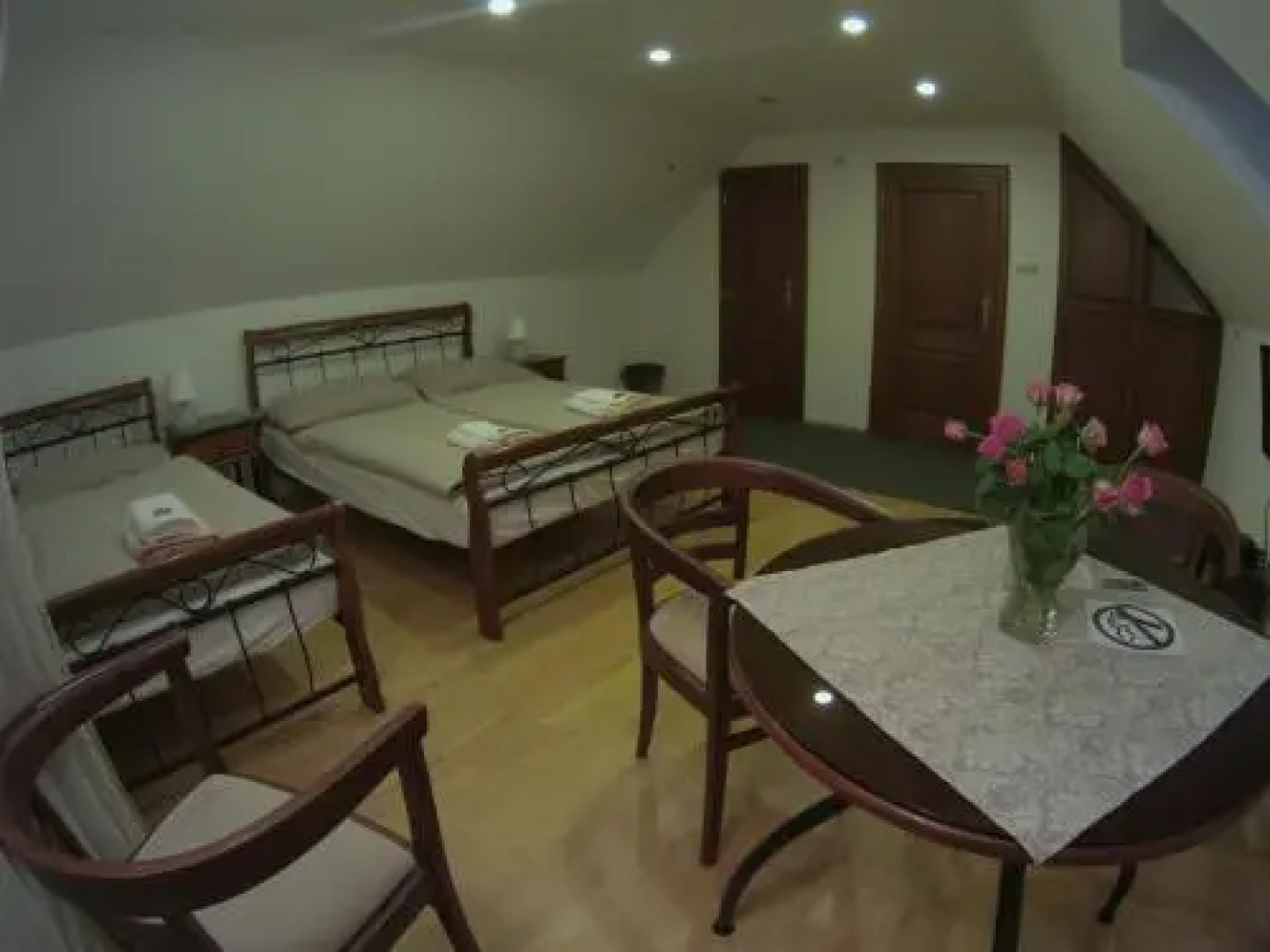 Guest House Tri Korunky