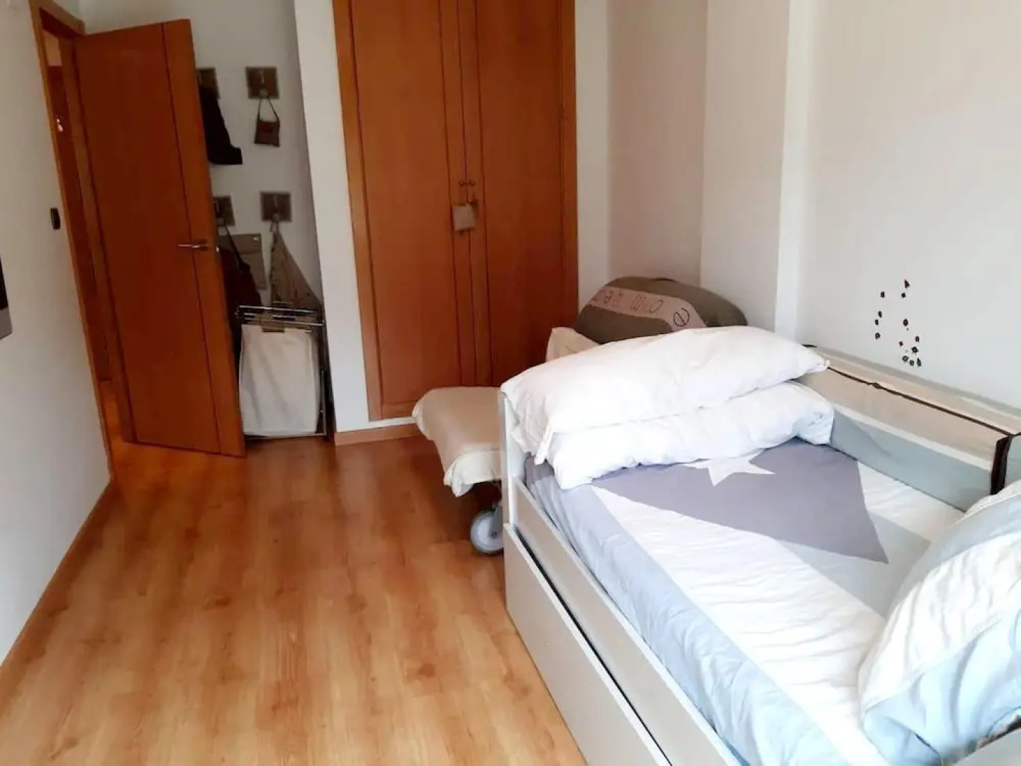 Apartment With 3 Bedrooms in Panticosa, With Wonderful Mountain View, Shared Pool, Enclosed Garden Near the Slopes