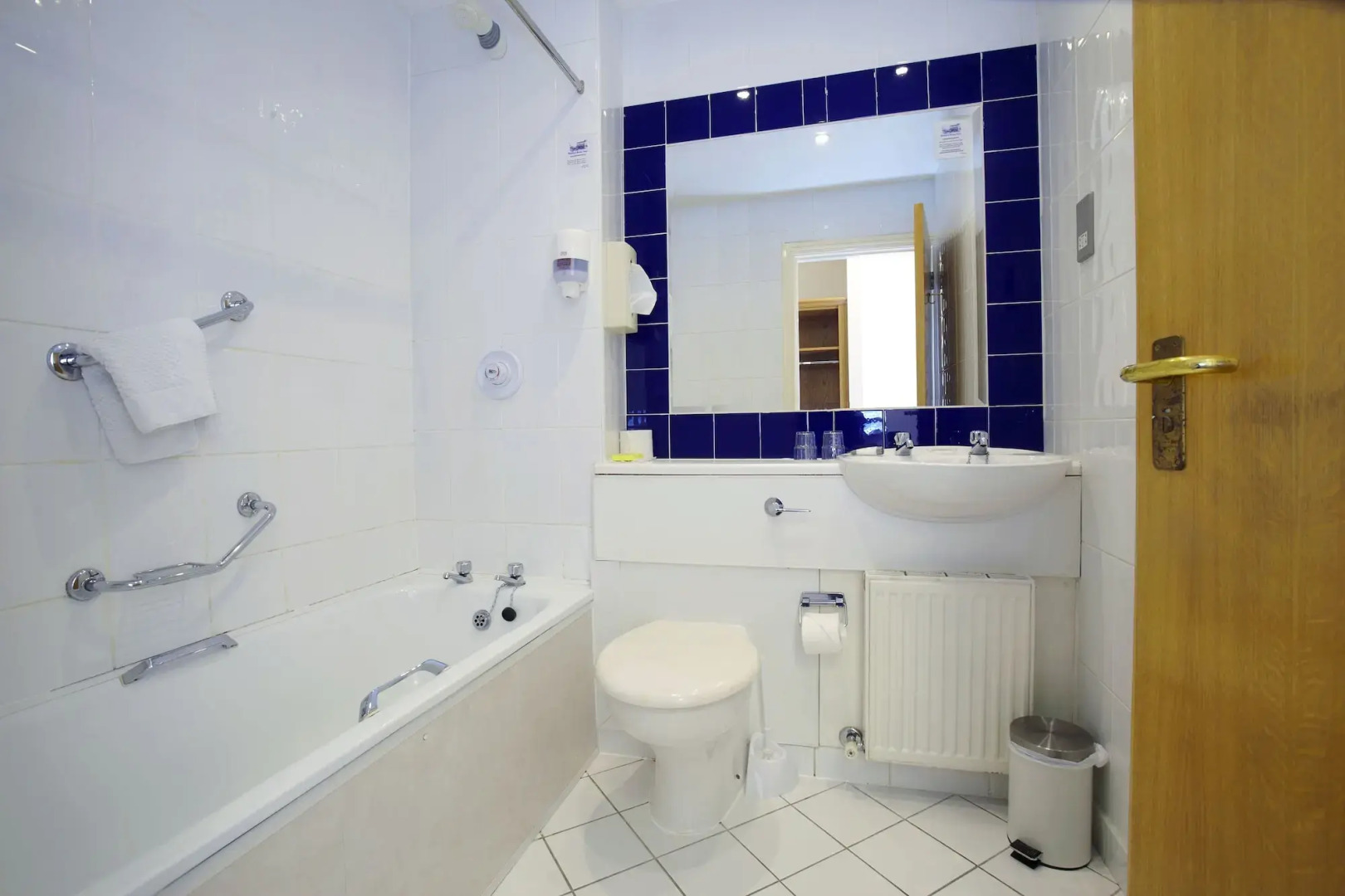 Waterford Marina Hotel