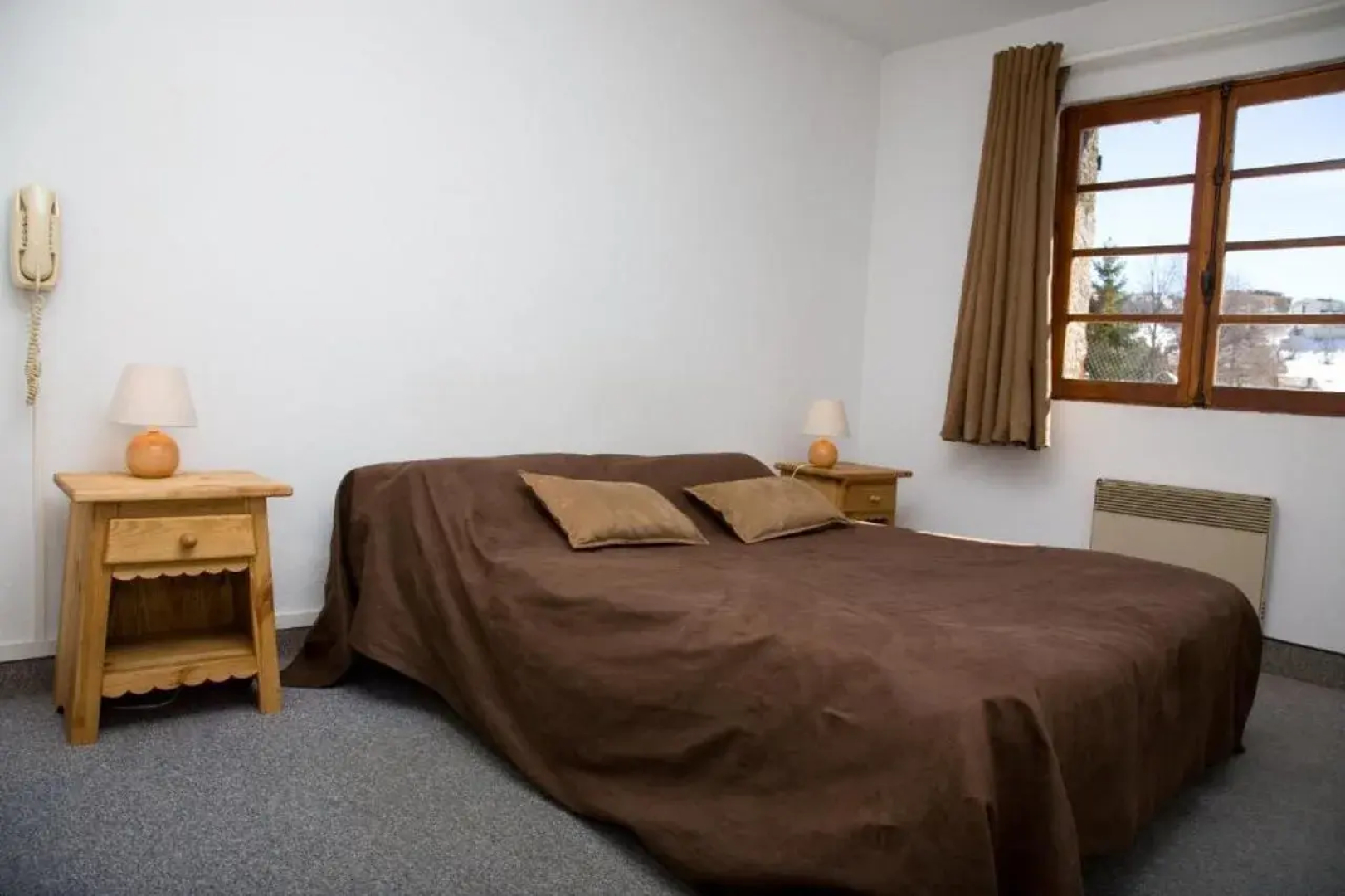 Adonis Hotel Le Chastellan