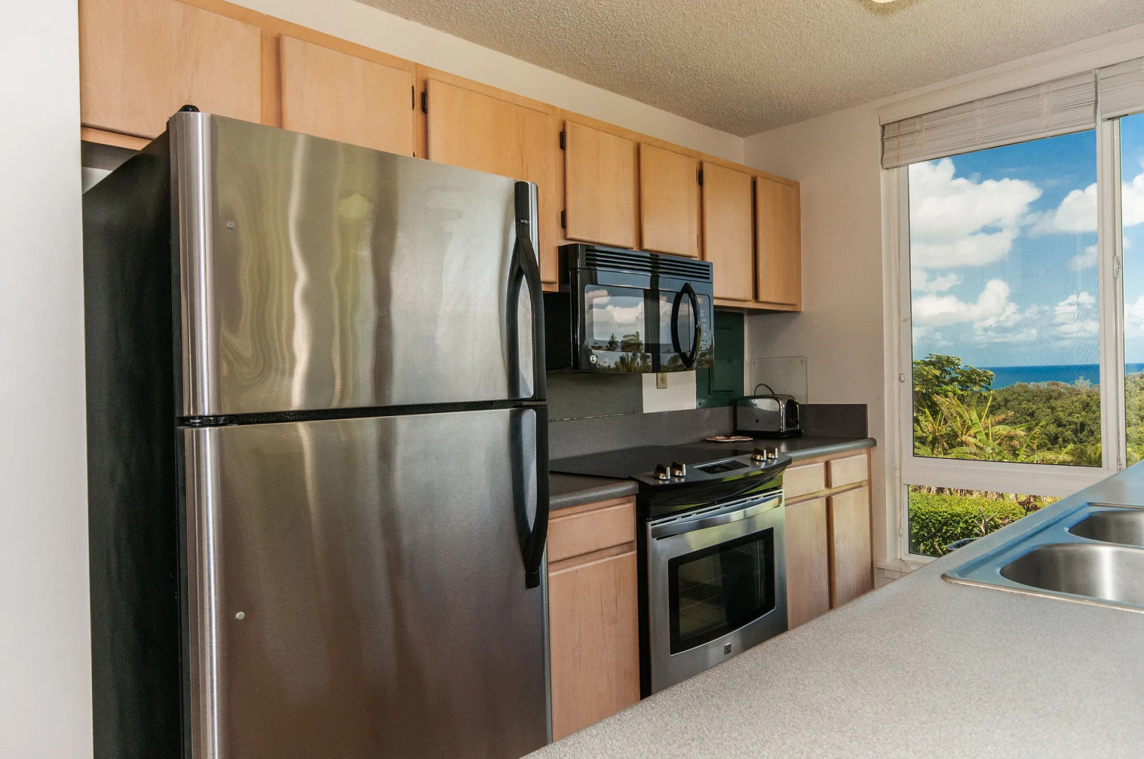 Oceanfront Realty - The Cliffs at Princeville